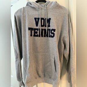 Van der meer tennis center hoodie unisex sz 2xl